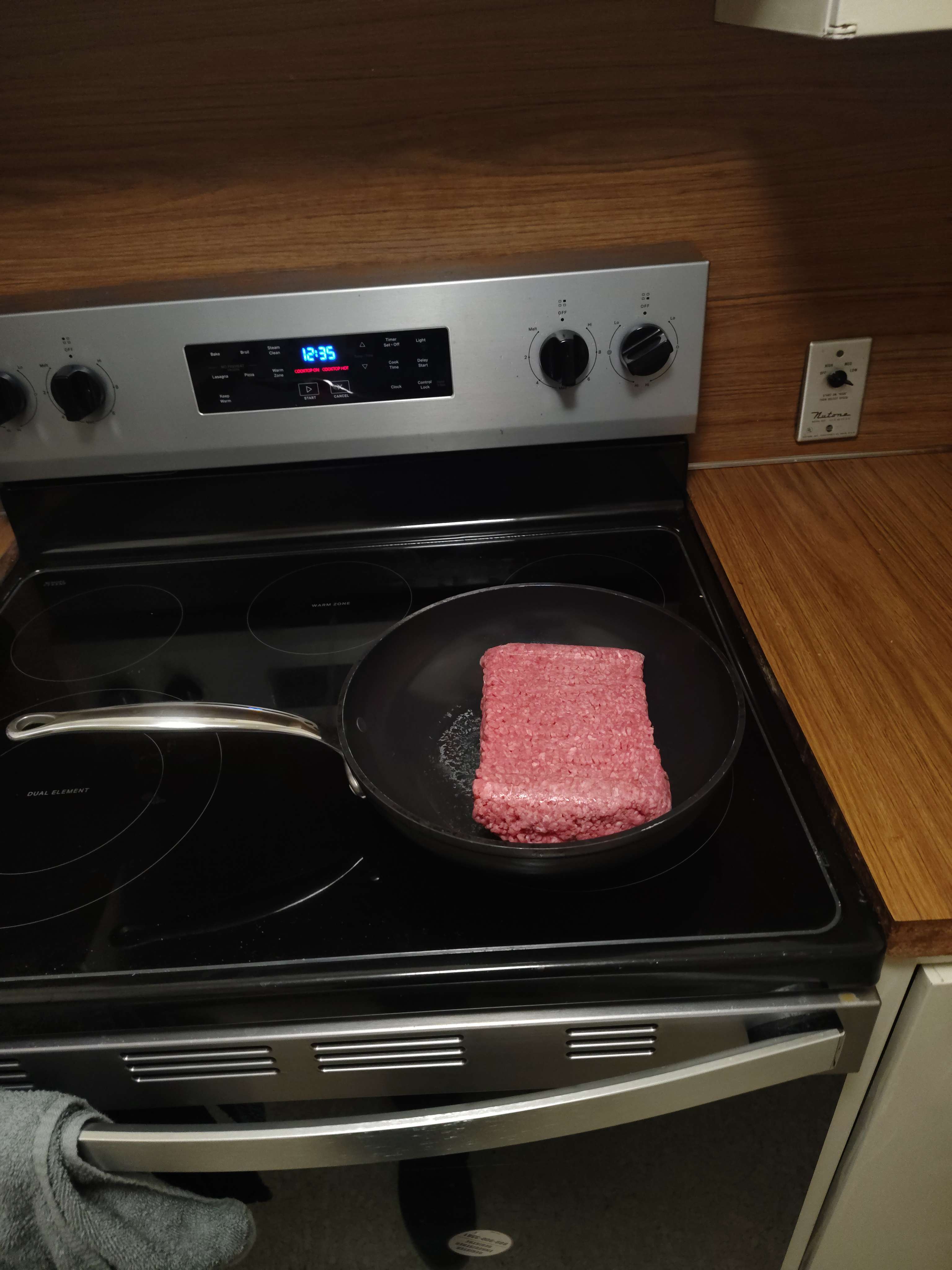 photo of meat in pan